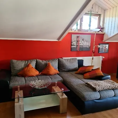 Hoamat Schmalzreich Andrea Apartament *